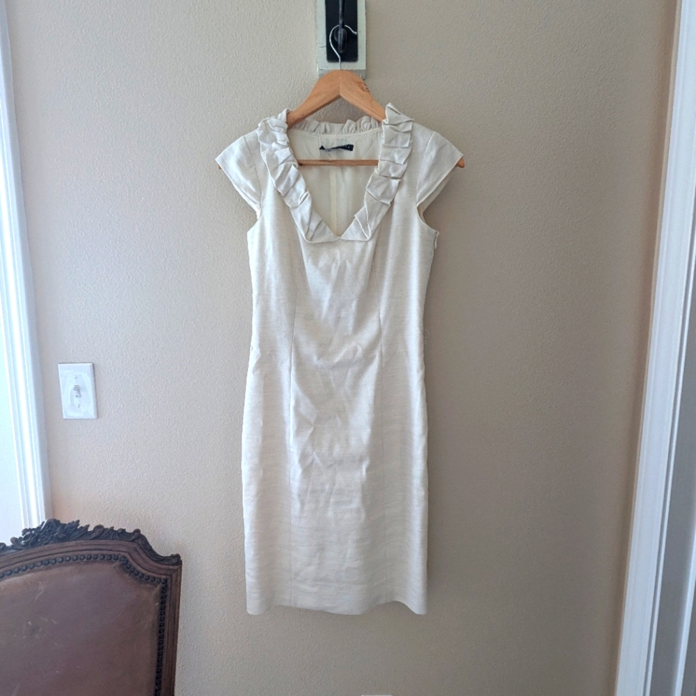 Antonio Melani Ivory Cream Linen Sheath Dress Ruffle Collar Fully Lined Size 0